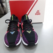 Кроссовки беговые  PEAK EW01818H Черный/Флуоресцентный Розовый купить в Минске.