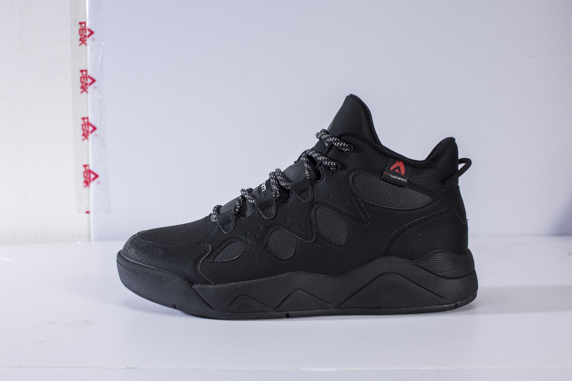 Кроссовки спортивные PEAK E94037M Черный купить в Минске.