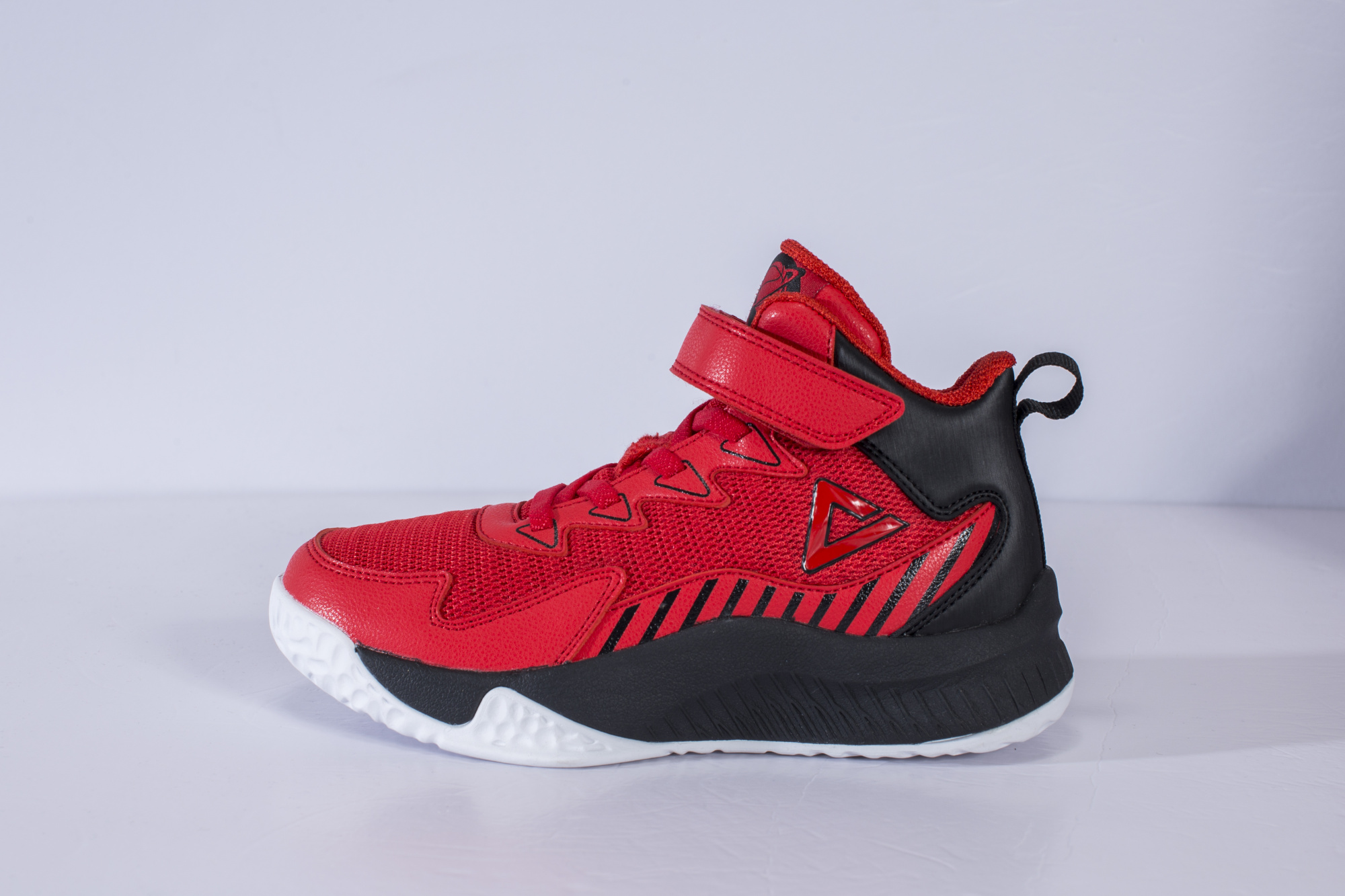 Кроссовки для баскетбола PEAK EK0105A Красный купить в Минске.