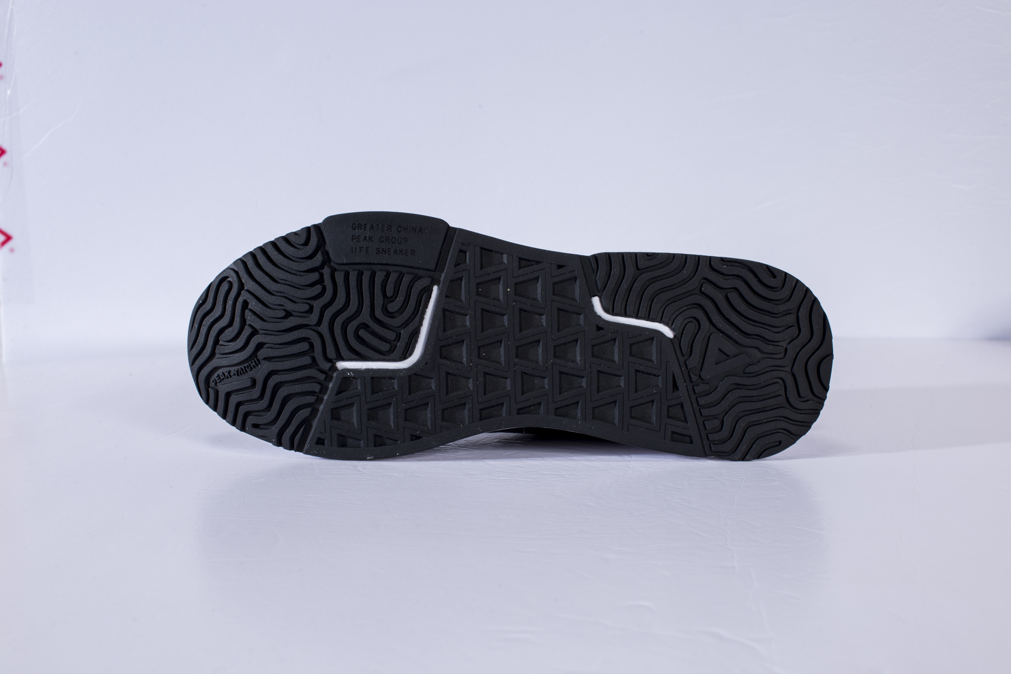 Кроссовки спортивные PEAK EW01578E Черный/Белый купить в Минске.